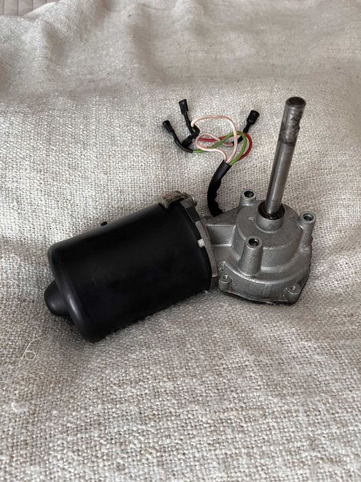 Silnik z przekładnią do pompy smarowania BekaMax EP-1, 24 VDC