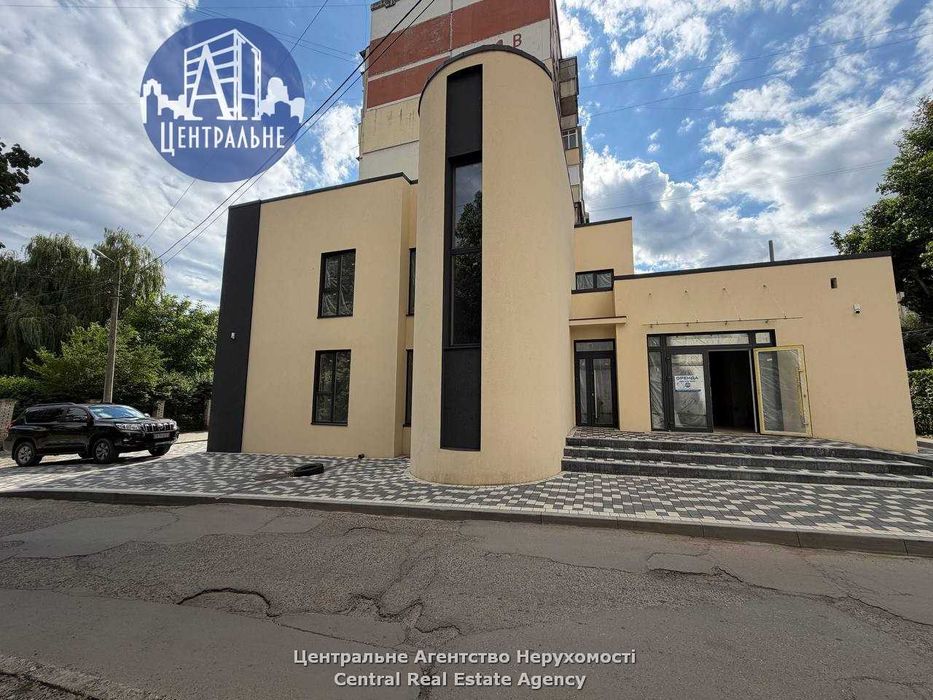 Пропонується в оренду обʼєкт нерухомості для бізнесу.