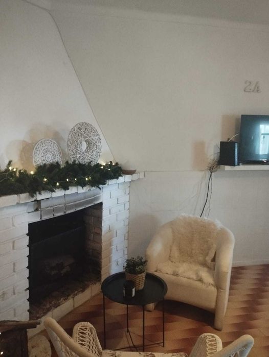 Arrendo ao ano Moradia V4 na Aroeira