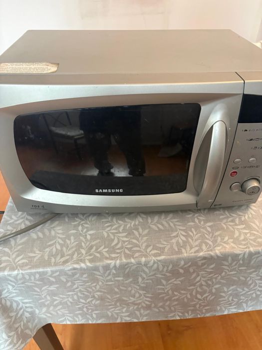 Mikrofalówka Samsung CE287DN