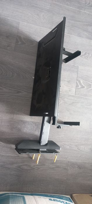 Кранштейн кріплення під телевізор магнітафон