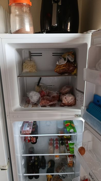 Vendo frigorífico bem estimado