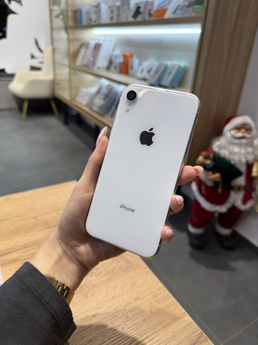 Used iPhone XR 64gb White