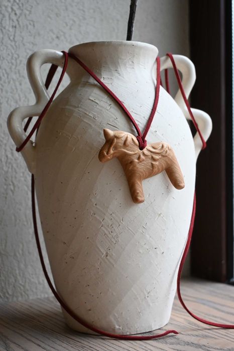 Коник - прикраса з дерева