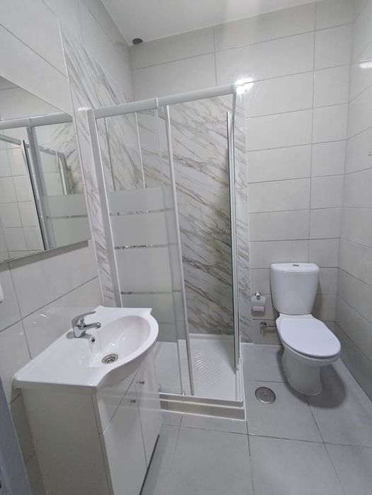 Uma Moradia Com 2 Apartamentos Independentes