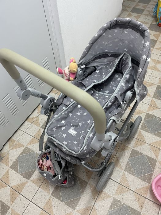 Carrinho de bebe de brincar