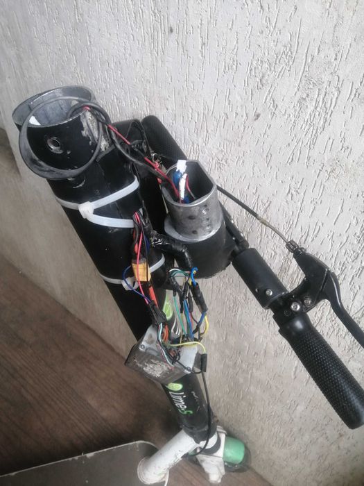 Самокат Електричний Lime Scooter