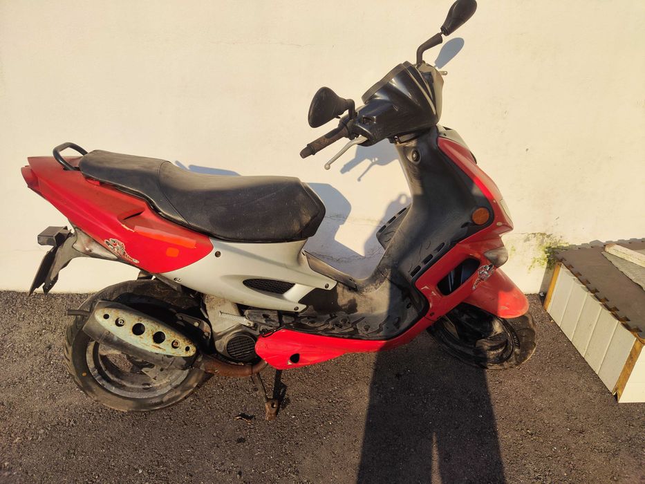 Scooter Peugeot 125