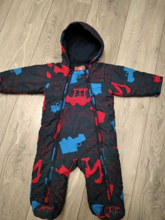 Детский комбинезон с закрытыми ножками (9-12м)