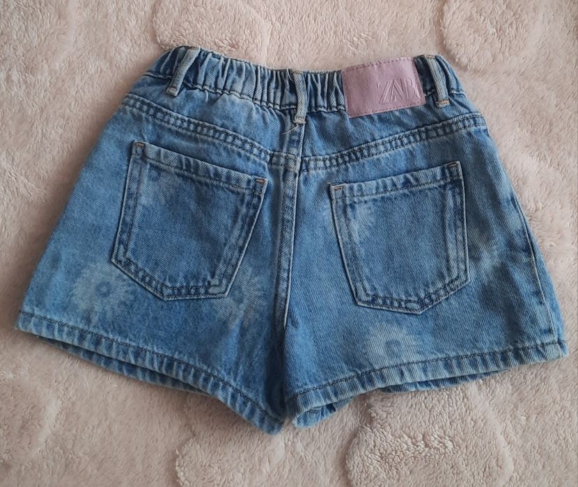 Jeansowe spodenki w stokrotki Zara 116 nowe bez metki