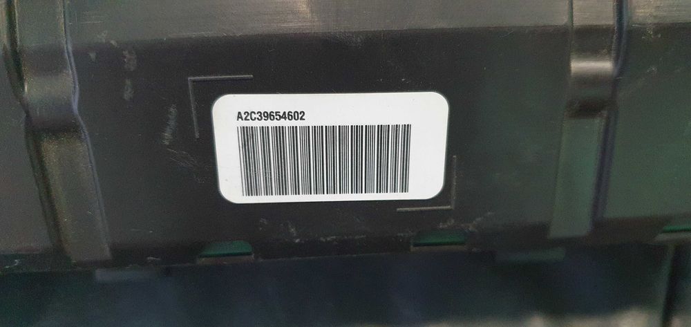 Панель приборов Jeep Cherokee KL