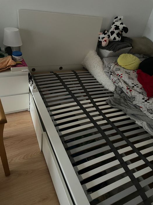 cama solteiro+estrado+cabeceira + 2 gavetas+colchão e capa protetora