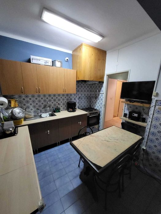 Quarto Grande para Individual, Casal ou Partilhado SEM CALÇÃO