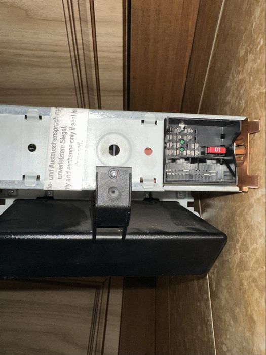 Магнітола штатна Volkswagen Golf 5