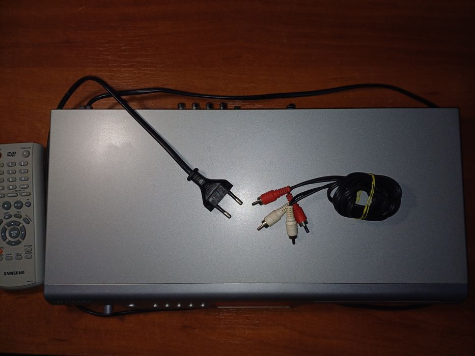 ПРОДАМ DVD P355K  Від Samsung