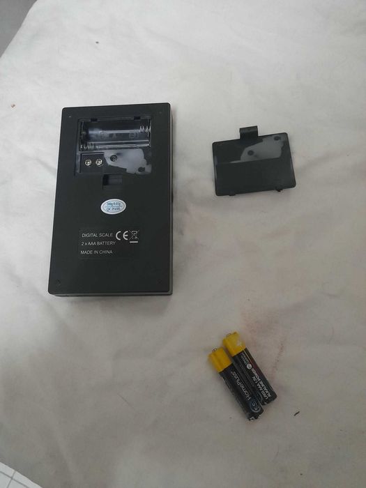 Balança digital de precisão.