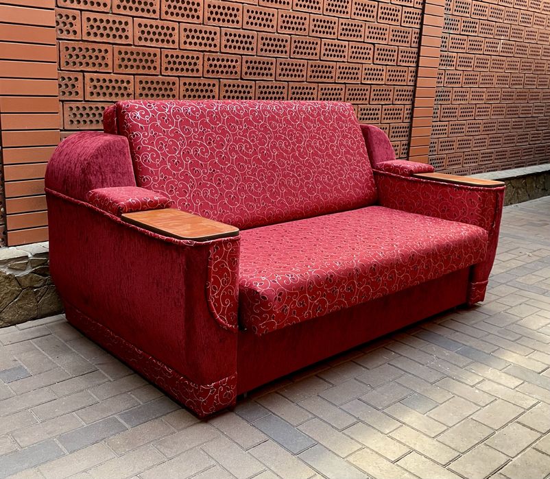 Сучасний, стильний диван-ліжко «Меркурій»  розкладний. Стан Ідеальний.