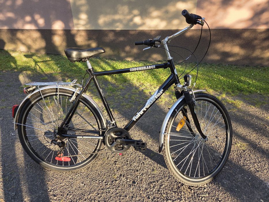 Niemiecki rower Trekingowy FahradStar koła 28cali 700x40, 18 przerzutek, oświetlenie led