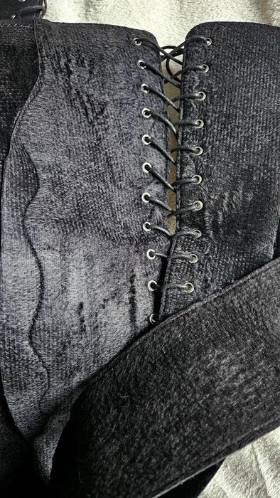 Wysokie glany na platformie z klamrami 41 42