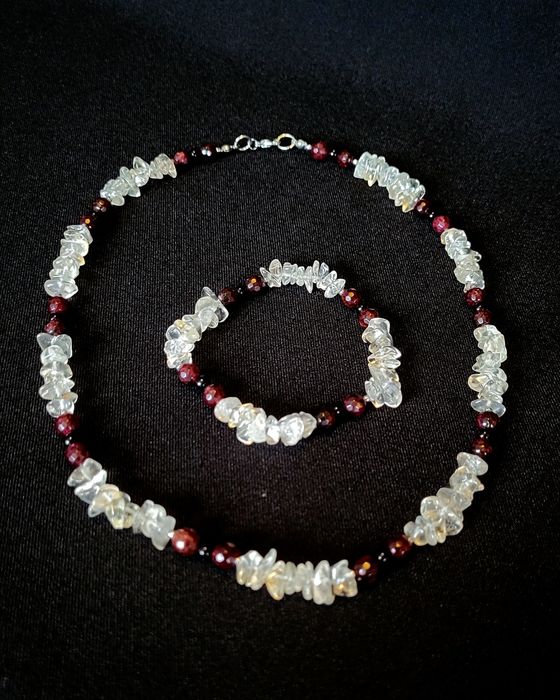 Zestaw naszyjnika I bransoletki z kamienia naturalnego