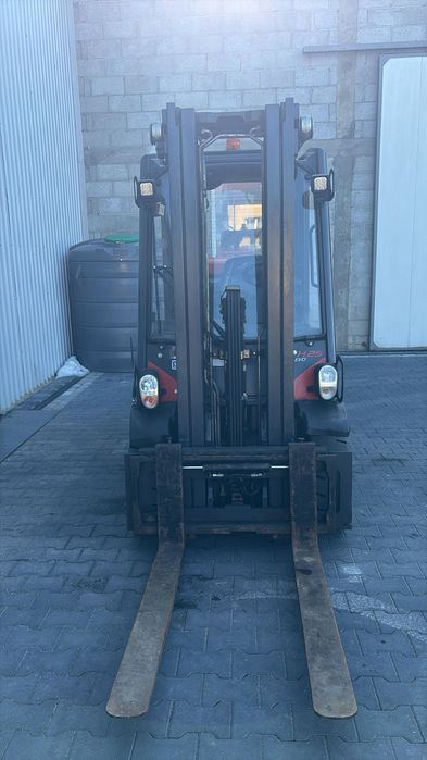 Wózek widłowy LINDE H25T EVO, triplex, przesuw, GAZ