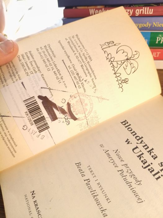 Książki blondynka śpiewa w Ukajali⁷³