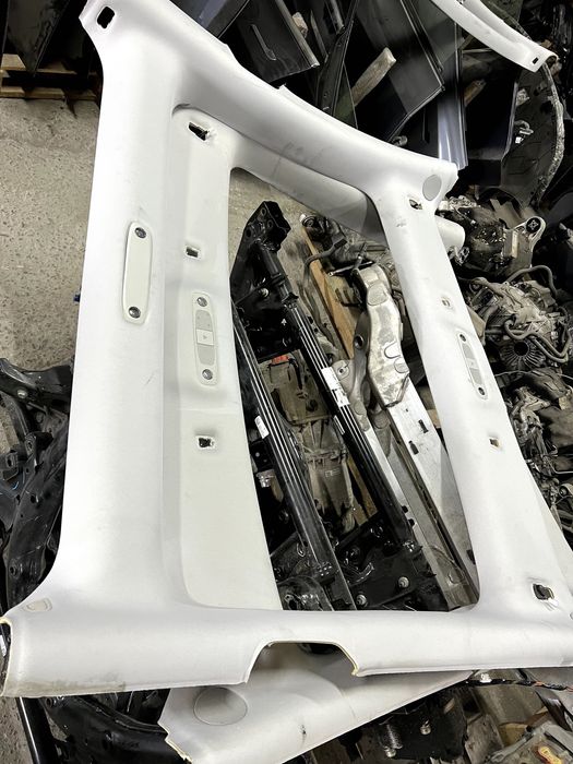 Потолок тесла 3 стеля Tesla model 3 Разборка Киев