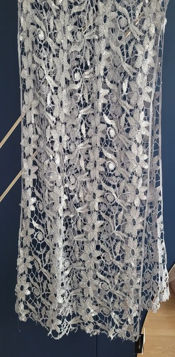 Szal koronkowy z cekinami srebrny