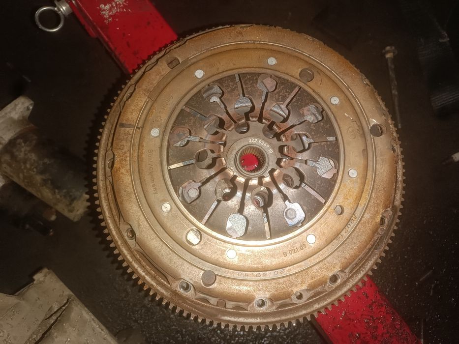 VW Transporter T4 2.5 TDi 88KM sprzęgło kompletne