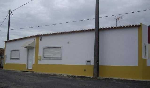 Moradia Térrea Independente em Ventosa - Oportunidade de Investimento