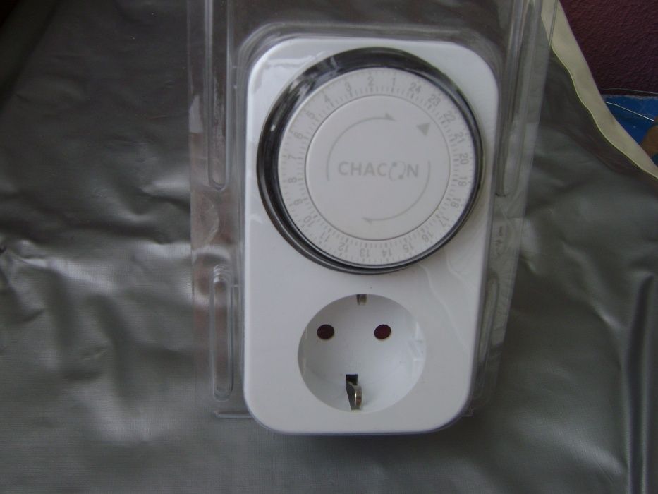 Candeeiro teto e Temporisador eléctrico