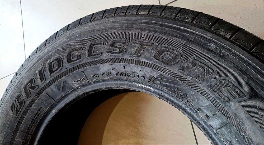 Комплект шин б/у 255/70R18 113T Bridgestone Dueler H/T