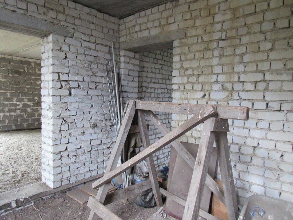 Продаж будинку поблизу міста