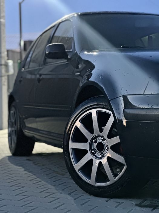 Продам Golf4 1,4 2003