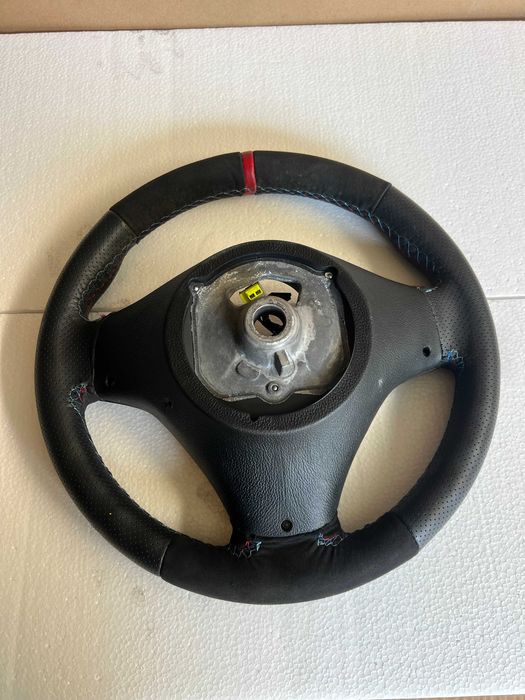 Volante BMW 116/ 118/ 120 /23 E81/ E82 E87 Pack M