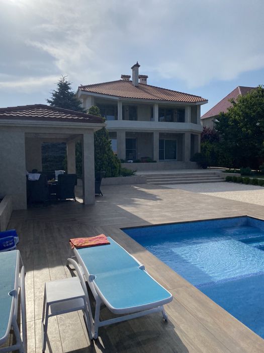 Дом по адресу ул. Бандеры Степана (площадь 350 м²) - Atlanta.ua - фото 2