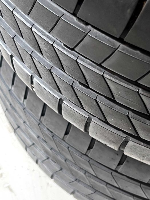 Pneus Bridgestone Turanza T005 - 225/40/18 - Como NOVOS