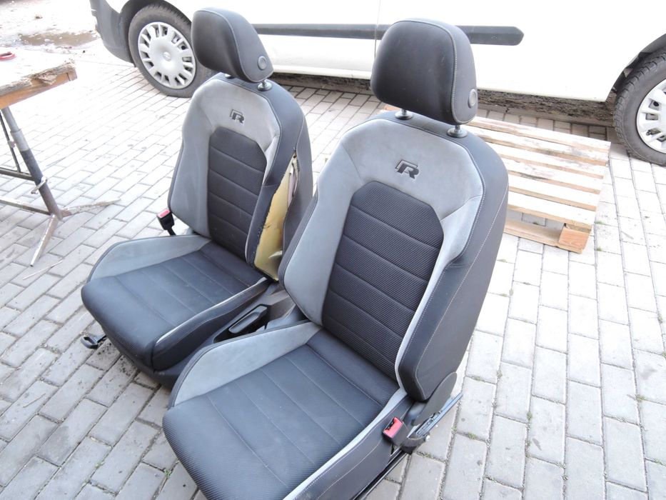 Fotel Fotele VW GOLF 7 R  komplet