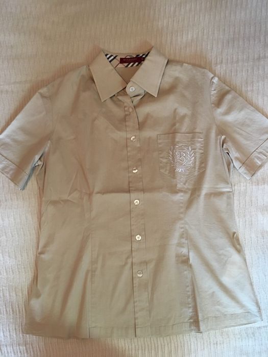 Camisa bege da marca Burberry