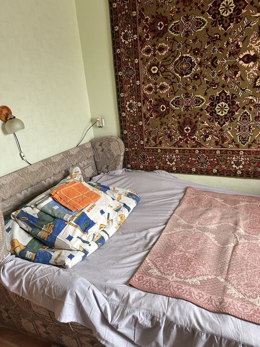 Здається кімната для пари  Піщана