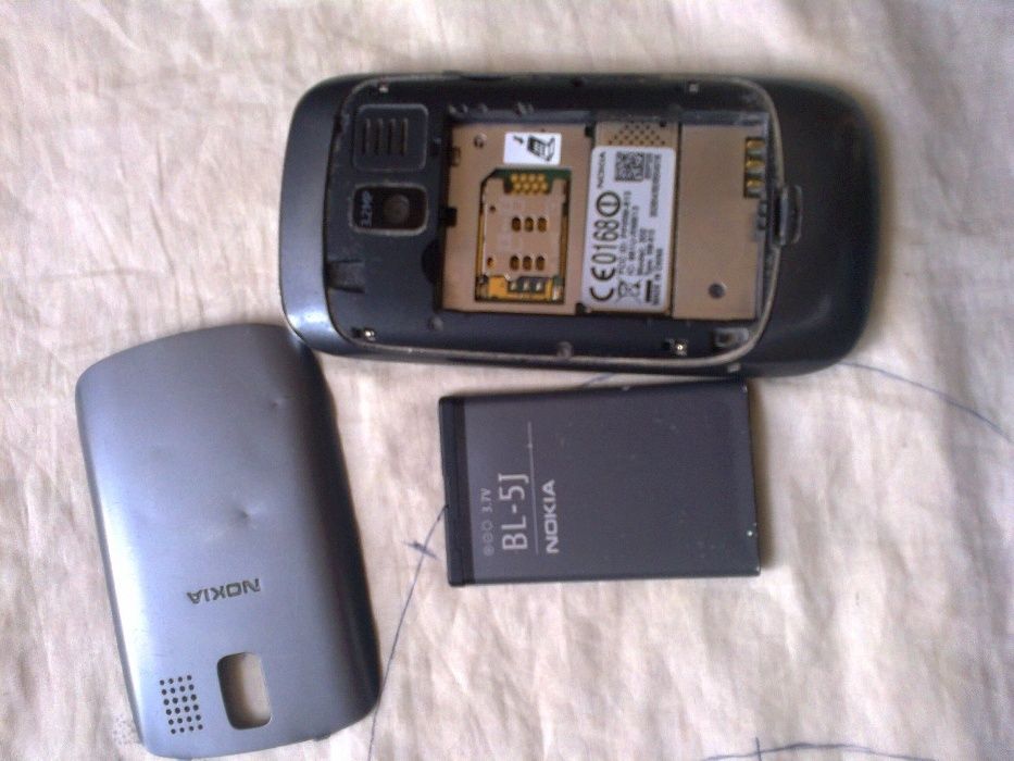 Nokia 302.Sony 1505. Samsungi