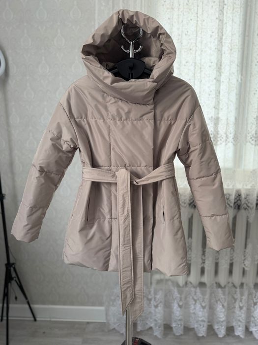 РОЗПРОДАЖ! Нова куртка весна-осінь М