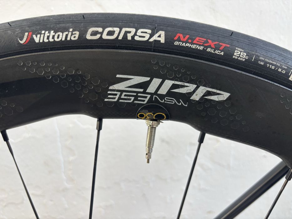 Factor Ostro VAM 2.0 com Zipp 353NSW e powermeter