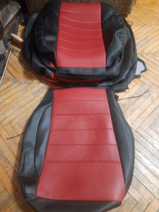 Продам чохли кожзам хонда сивік 5д,задні + 1 передне  б/у.