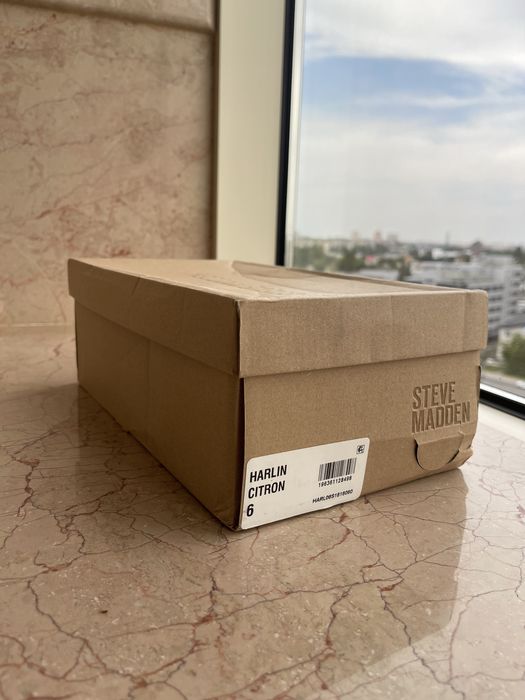 Steve Madden Harlin оригінал босоніжки мильниці шльопки