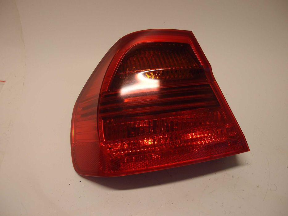 Lampa tył lewa BMW e90 sedan 2006r.