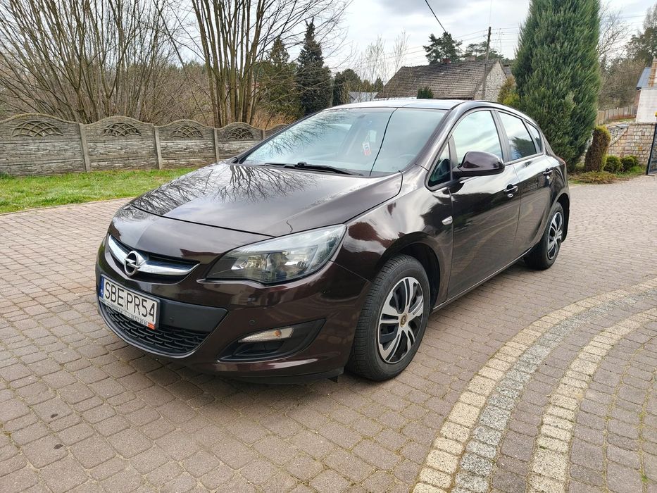 Opel Astra OPEL ASTRA J LIFT ENJOY/2013(2012)/Salon PL/1.6LPG/Pakiet Zimowy