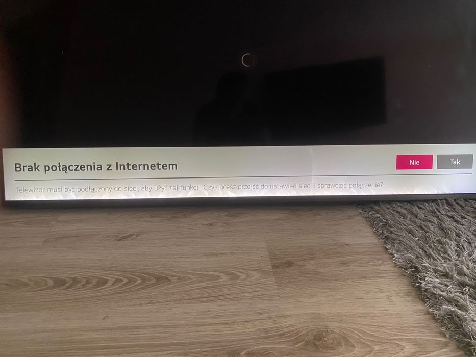 Telewizor LG lekko uszkodzony