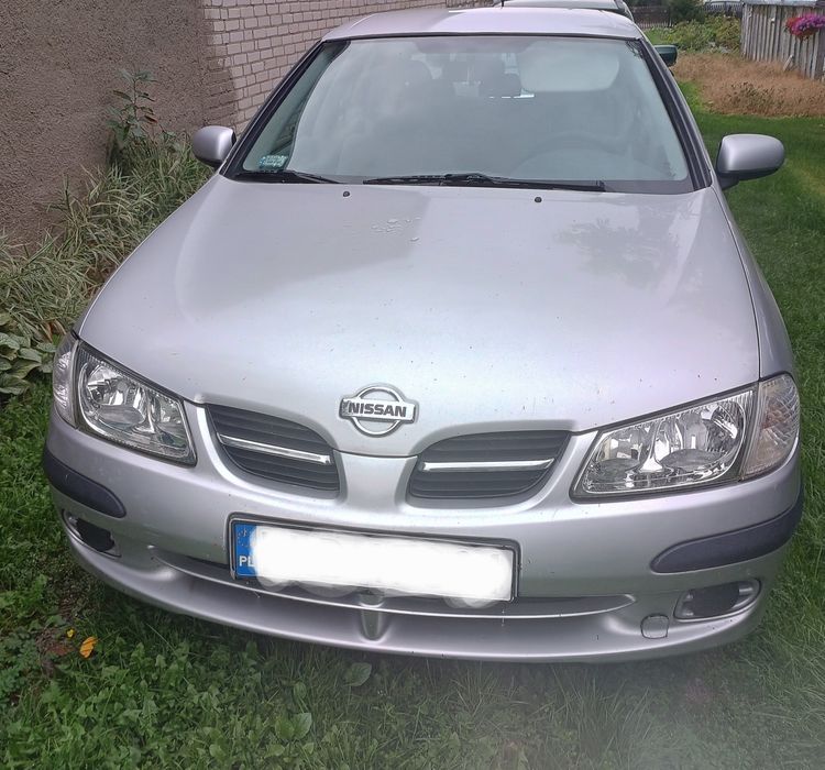 Nissan Almera