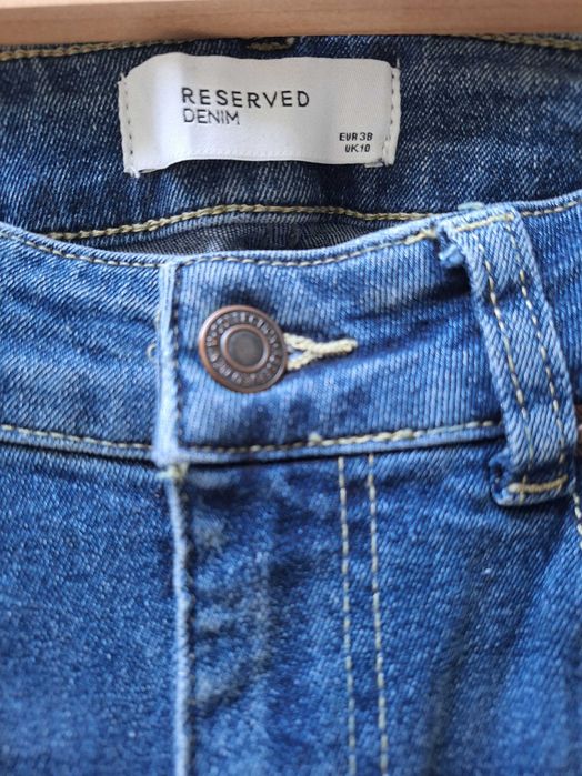 Jeansy flare Reserved